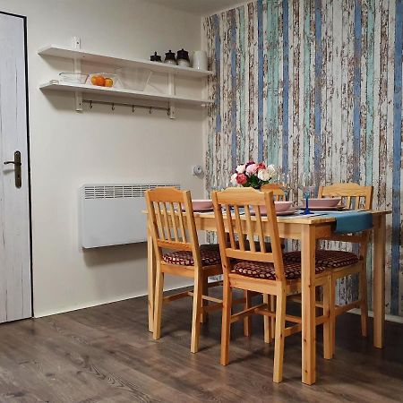 Ubytovani U Jesterky Apartment Jaroslavice  Bagian luar foto