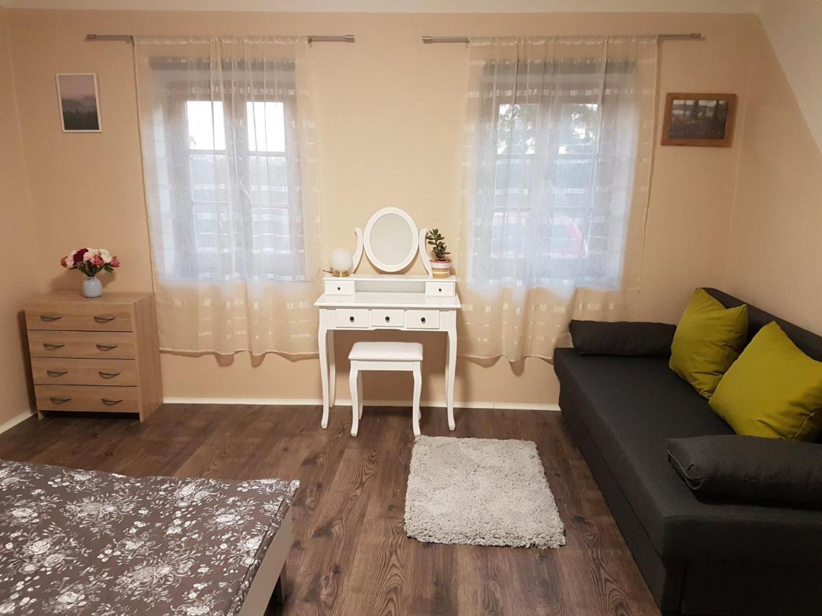 Ubytovani U Jesterky Apartment Jaroslavice  Bagian luar foto